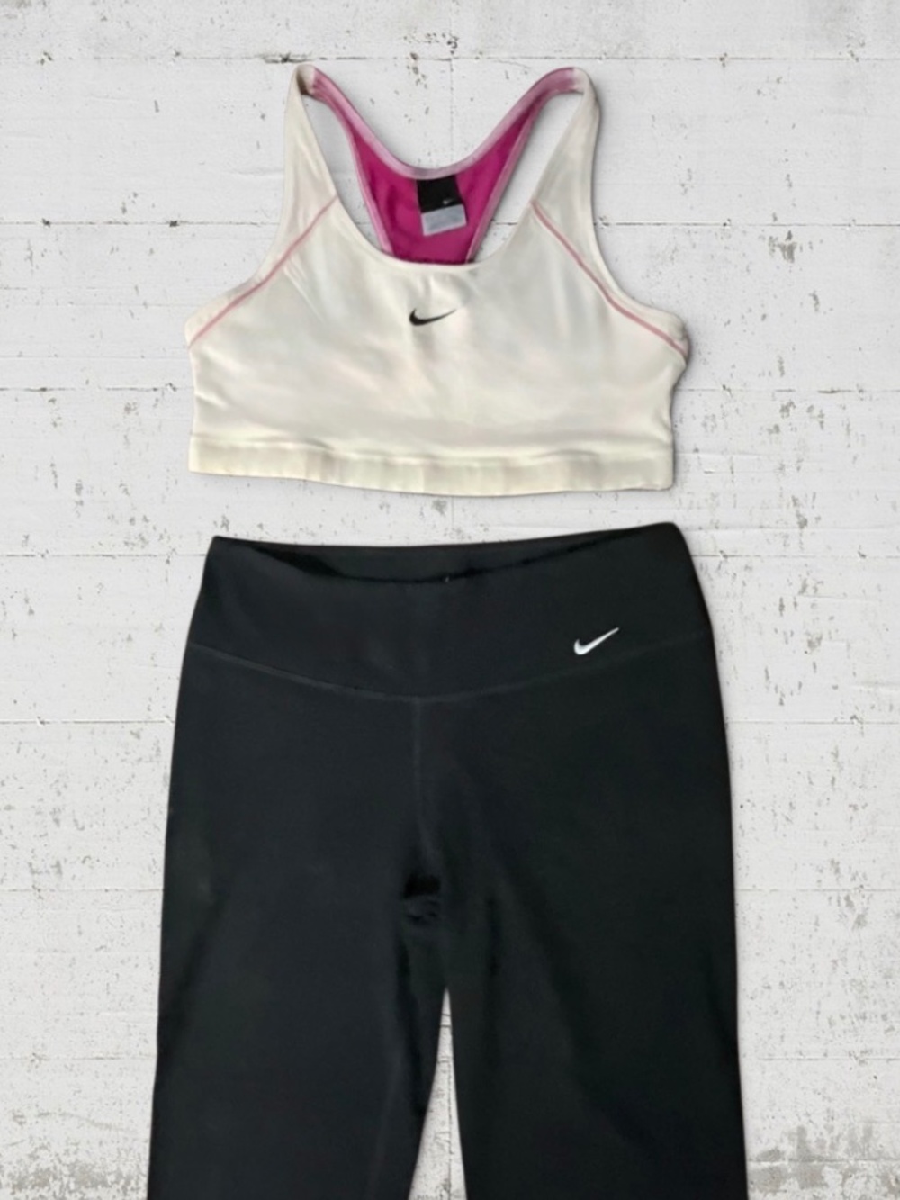 Nike Athletic White/Pink Top & Black Sweat/Pants  Top L/Pants M-see measurements